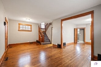 1458 Lothrop St in Omaha, NE - Building Photo - Building Photo