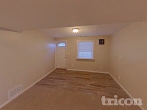 16377 Duluth Ave SE in Prior Lake, MN - Foto de edificio - Building Photo