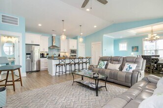 1211 Fort Fisher Blvd N in Kure Beach, NC - Building Photo - Building Photo