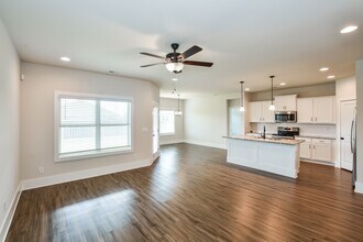 189 Cherry Laurel Dr in Hazel Green, AL - Building Photo - Building Photo