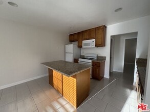 315 N Coronado St in Los Angeles, CA - Building Photo - Building Photo