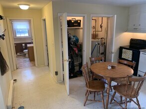 64 Lorchris St, Unit 1 in Leominster, MA - Building Photo - Building Photo