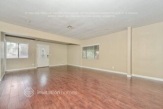 21047 Runnymede St, Unit B in Los Angeles, CA - Foto de edificio - Building Photo