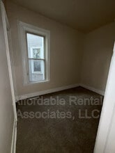 1240 W Washington St in Milwaukee, WI - Building Photo - Building Photo