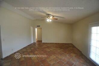 11010 W Calle del Sol in Phoenix, AZ - Building Photo - Building Photo