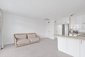 55 NE Spanish Trail-Unit -2010 in Boca Raton, FL - Building Photo - Building Photo