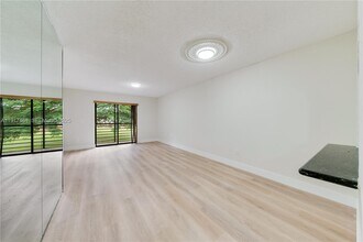 14847 SW 104th St in Miami, FL - Building Photo - Building Photo