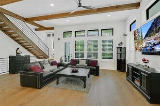 13322 Galleria Cir in Austin, TX - Building Photo - Building Photo