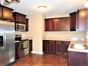 3764 Gray Fox Dr in Clarksville, TN - Building Photo - Building Photo