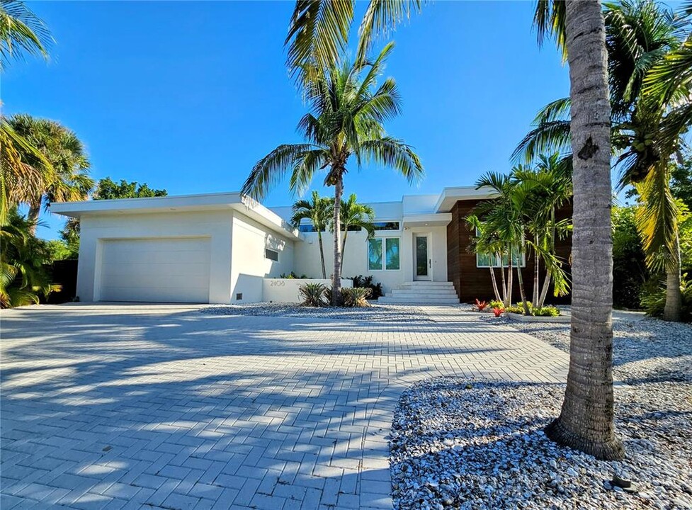 2408 Nassau St in Sarasota, FL - Building Photo