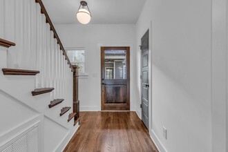 1912 10th Ave N in Nashville, TN - Building Photo - Building Photo