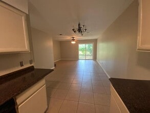 830 Shadow Ln in Fort Walton Beach, FL - Building Photo - Building Photo