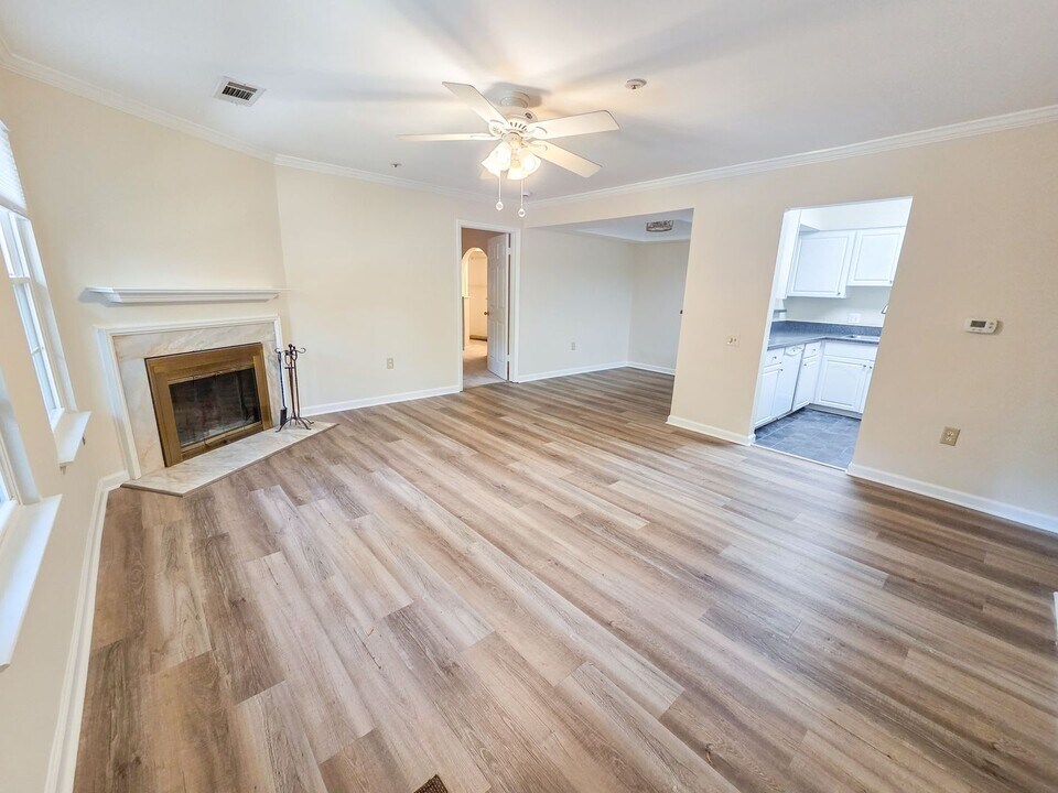 10823 Hampton Mill Terrace in North Bethesda, MD - Building Photo