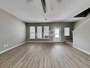 144 Pine View Crossing in Pooler, GA - Foto de edificio - Building Photo