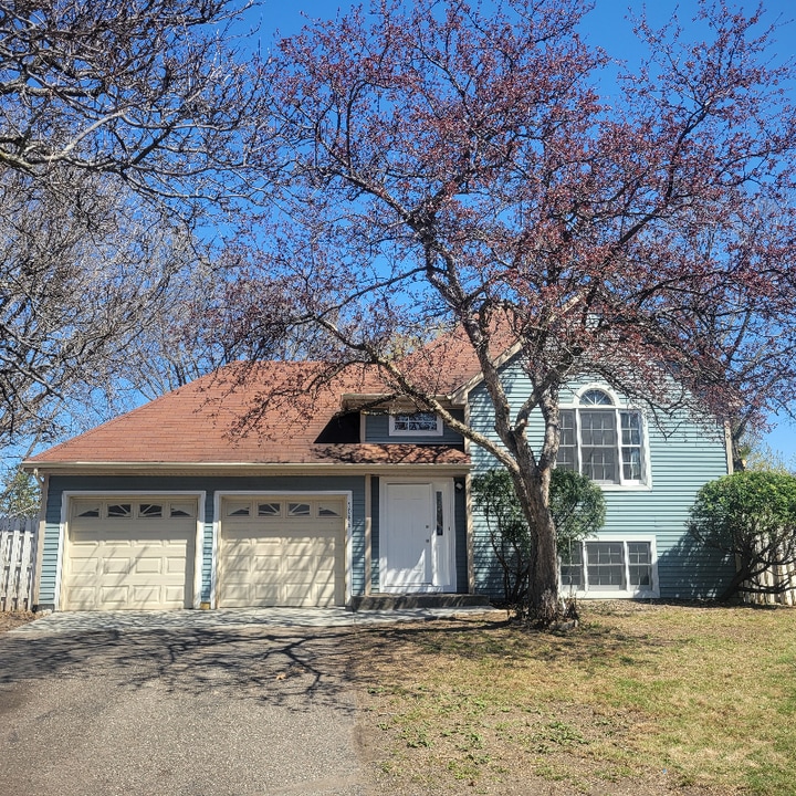 5086 Arrowood Ln N in Plymouth, MN - Building Photo