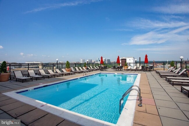 property at 940 25th St NW