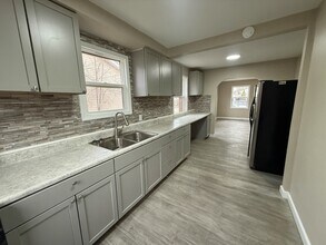 1123 Island Ave in Rockford, IL - Building Photo - Building Photo