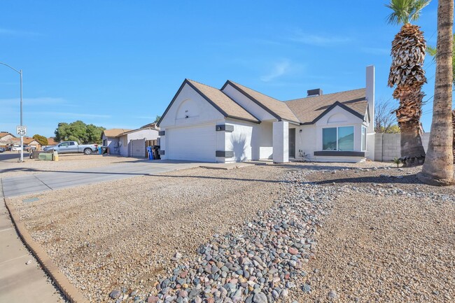 18601 N 48th Ave in Glendale, AZ - Building Photo - Building Photo