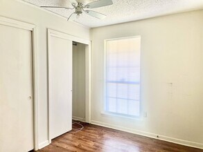 2141 Shady Oaks Dr in Baton Rouge, LA - Building Photo - Building Photo