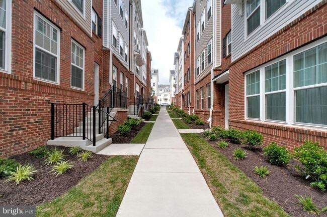 9366 Seney Ln in Owings Mills, MD - Building Photo - Building Photo