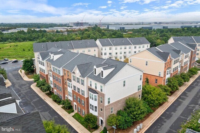 22358 Concord Station Terrace in Ashburn, VA - Building Photo - Building Photo