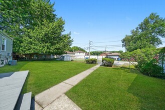 760 Sibley Blvd in Calumet City, IL - Building Photo - Building Photo