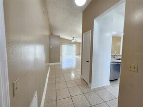 1024 Whalebone Bay Dr in Kissimmee, FL - Building Photo - Building Photo
