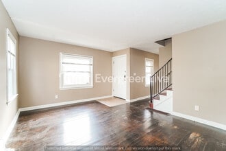 2358 Meredith Dr in Columbus, OH - Building Photo - Building Photo