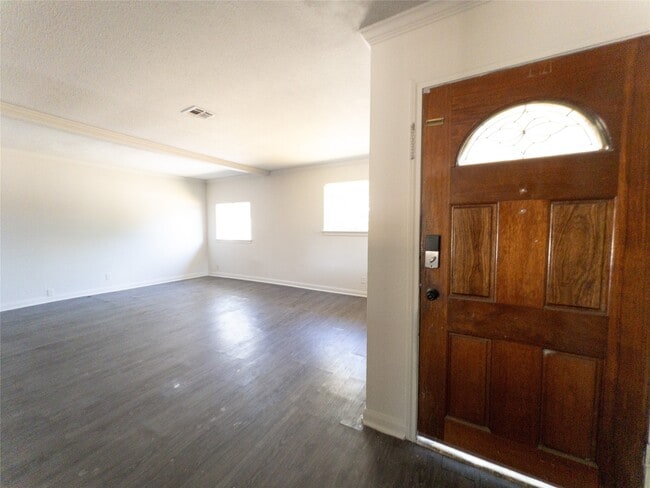 property at 814 Eastlake St