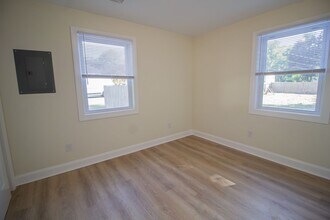 13 Loralee Dr in Colonie, NY - Building Photo - Building Photo