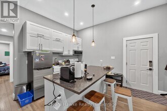 253 King St in Midland, ON - Building Photo - Building Photo