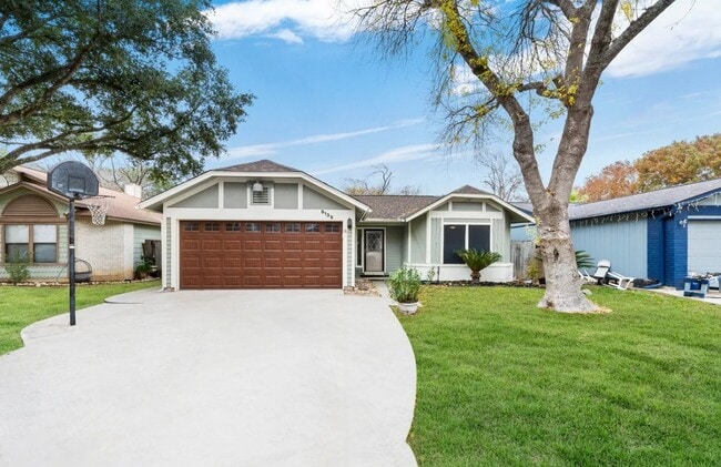 property at 9135 Deer Vlg