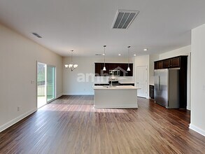 7124 Garrett Ct in Charlotte, NC - Foto de edificio - Building Photo