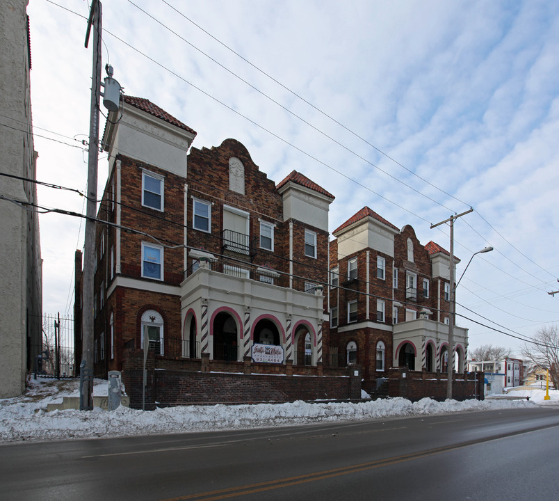 Santa Maria Apartments in Kansas City, MO - Foto de edificio