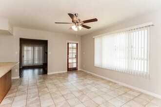 4908 S Park Dr in Tempe, AZ - Building Photo - Building Photo