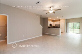 5191 Forum Blvd in Holiday, FL - Building Photo - Building Photo