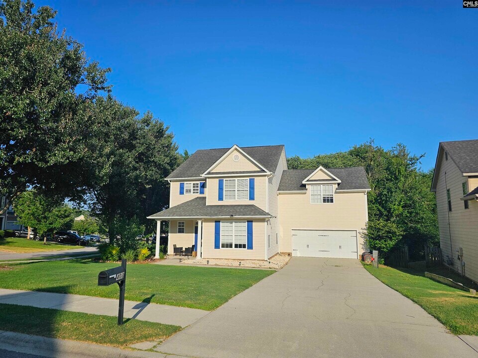 403 Henslowe Ln in West Columbia, SC - Building Photo