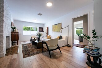 2354 Alton Rd in Miami Beach, FL - Building Photo - Building Photo