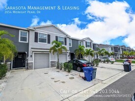 2654 Midnight Pearl Dr in Sarasota, FL - Building Photo