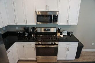 711 E Ryder Pk Ln in Midvale, UT - Building Photo - Building Photo