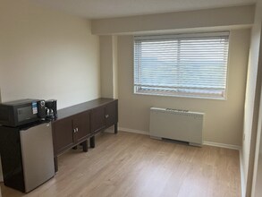 2500 N Van Dorn St in Alexandria, VA - Building Photo - Building Photo