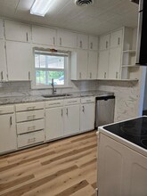 811 E Navarro St in Mart, TX - Building Photo - Building Photo