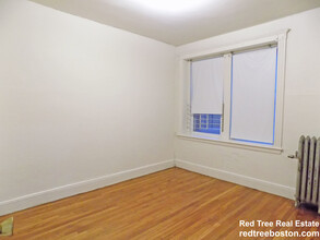 1782 Commonwealth Ave, Unit #2 in Boston, MA - Building Photo - Building Photo