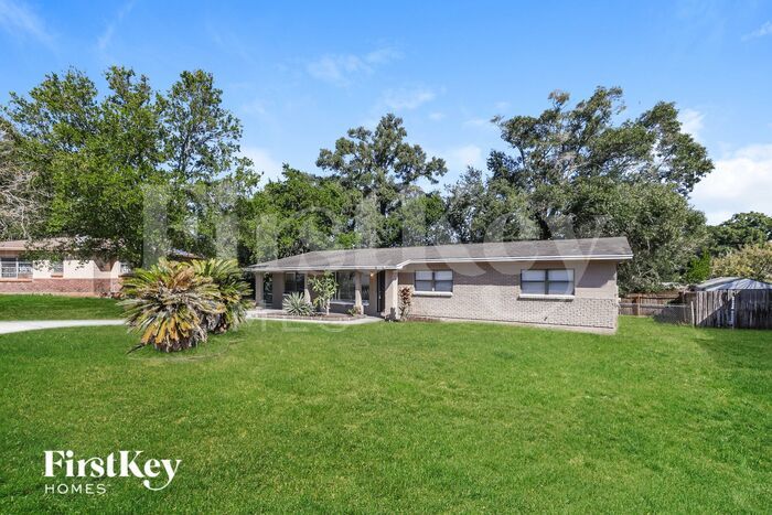 3408 E Knollwood St in Tampa, FL - Foto de edificio