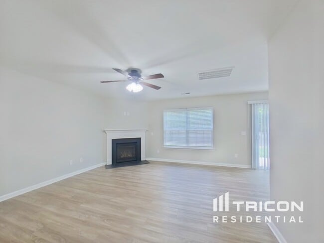 750 Chariot Way in Hopkins, SC - Building Photo - Building Photo