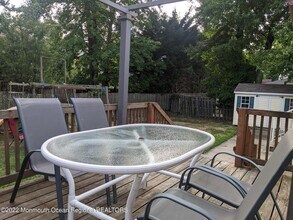 1304 Franklin Ave in Ocean Township, NJ - Foto de edificio - Building Photo