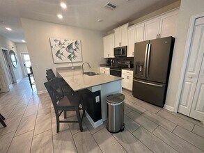 910 Pebble Beach Dr in Davenport, FL - Building Photo - Building Photo