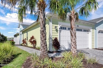 906 Coral Reef Way in Daytona Beach, FL - Building Photo - Building Photo