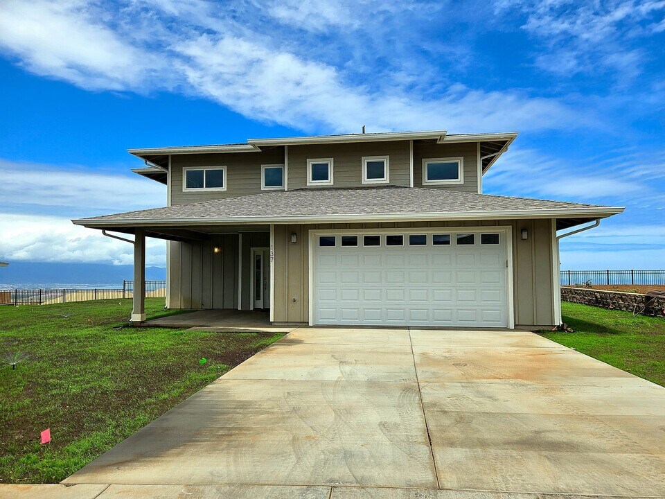 137 Oliona St in Makawao, HI - Building Photo