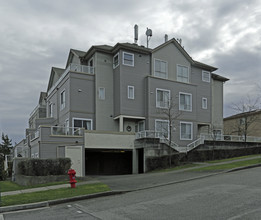 Wilson Heights Manor in Vancouver, BC - Building Photo - Building Photo